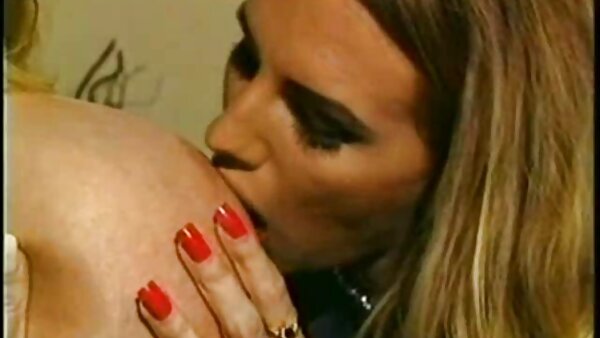 Евтини зрели мотика Viana Milian орален ебе преголем кур